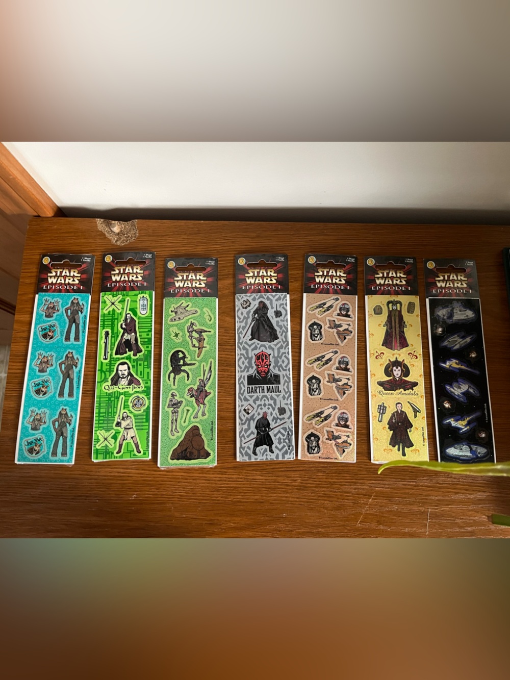 Lot of Sandylion Prismatic Vintage Star Wars Episode 1  Stickers